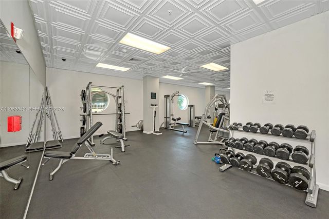 800 CLAUGHTON ISLAND DR 905, Miami, FL 33131