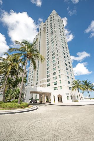 800 CLAUGHTON ISLAND DR 905, Miami, FL 33131