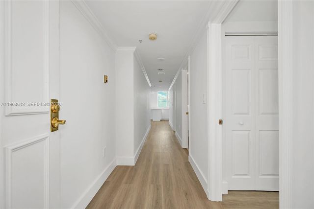 800 CLAUGHTON ISLAND DR 905, Miami, FL 33131