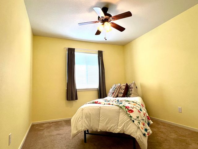 1634 NW Teak Avenue, Redmond, OR 97756