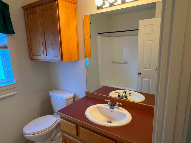 1634 NW Teak Avenue, Redmond, OR 97756