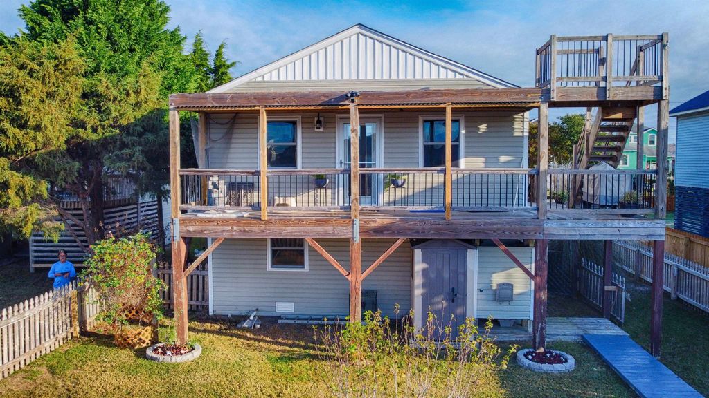 Image 1 of property listing at 221 Broadbay Drive lot 94, Kill Devil Hills, NC 27948