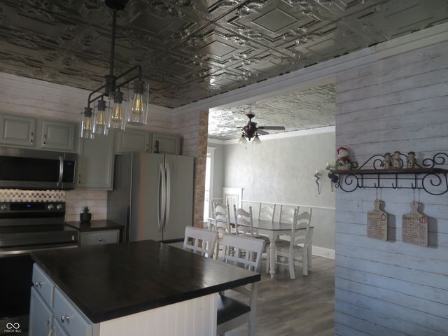 401 N Harrison Street, Alexandria, IN 46001