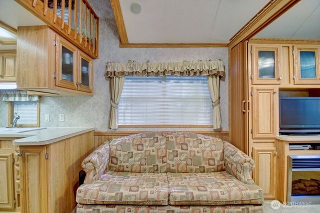 132 Jasper Trail, Deming, WA 98244