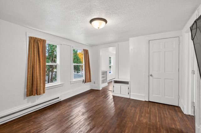 828 Englewood Avenue, Saint Paul, MN 55104