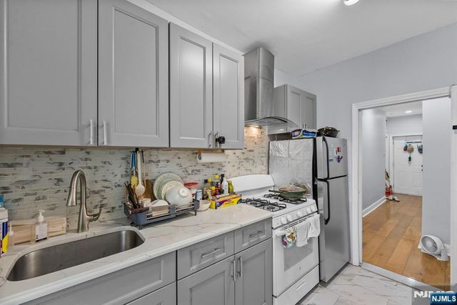 7508 Park Avenue 204, North Bergen, NJ 07047