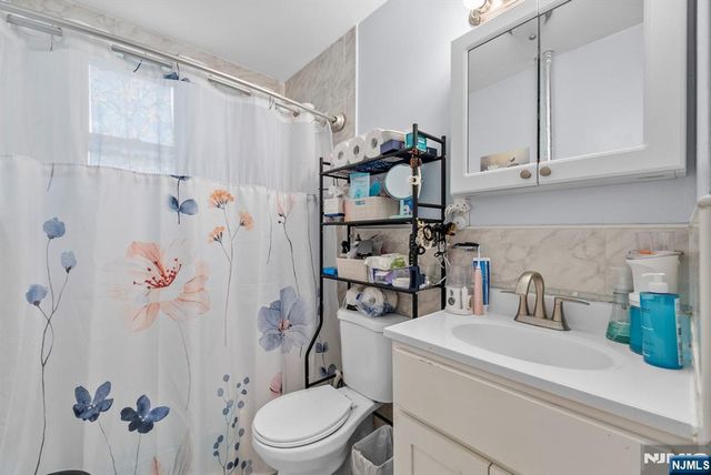 7508 Park Avenue 204, North Bergen, NJ 07047