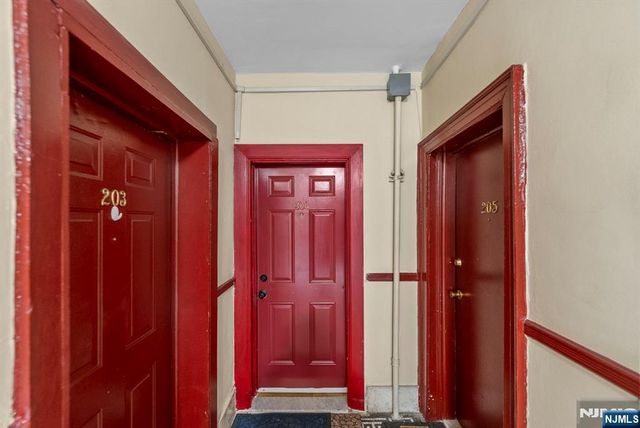 7508 Park Avenue 204, North Bergen, NJ 07047