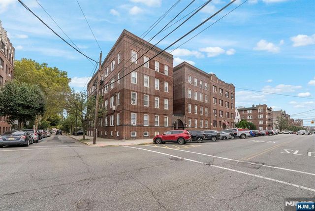 7508 Park Avenue 204, North Bergen, NJ 07047