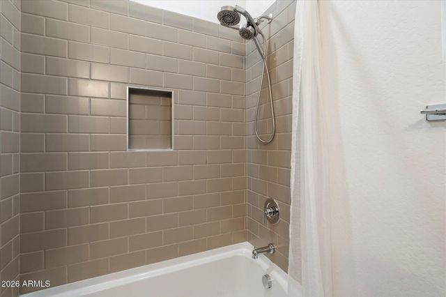 7403 W LISBON Lane, Peoria, AZ 85381