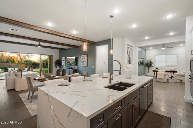 7403 W LISBON Lane, Peoria, AZ 85381