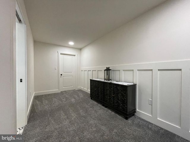 1166 N BROWNS DAM DR, New Oxford, PA 17350