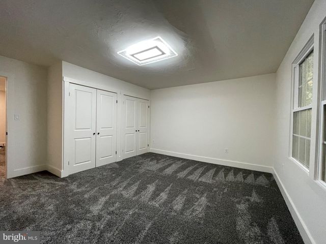 1166 N BROWNS DAM DR, New Oxford, PA 17350