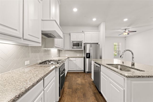 2240 Lasso Lane, Carrollton, TX 75010