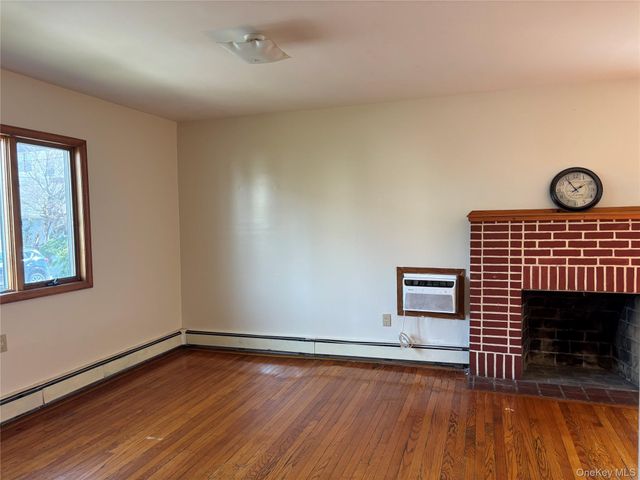 47 Hartwell Place, Woodmere, NY 11598