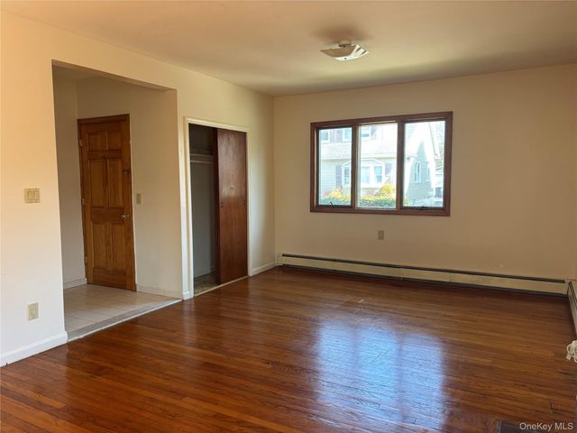 47 Hartwell Place, Woodmere, NY 11598