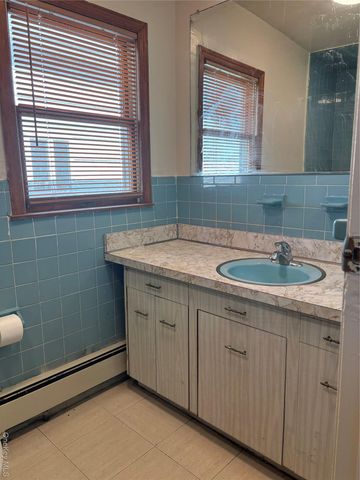 47 Hartwell Place, Woodmere, NY 11598