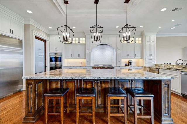 18111 Melrose Drive, Overland Park, KS 66013