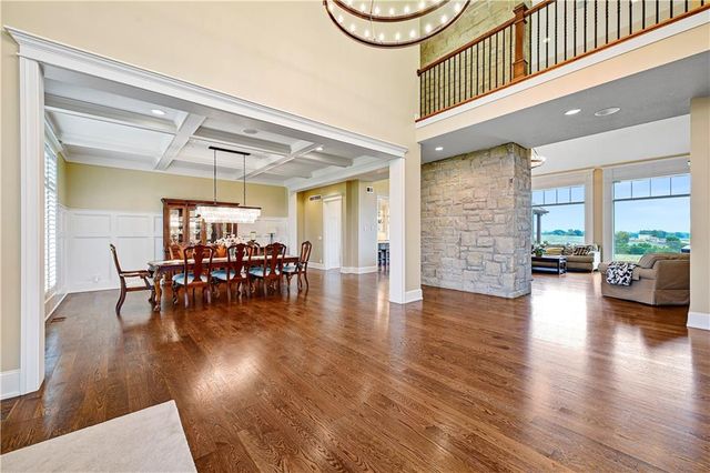 18111 Melrose Drive, Overland Park, KS 66013