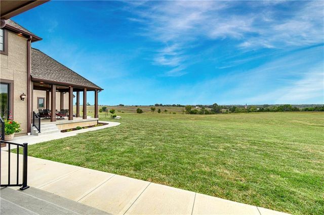 18111 Melrose Drive, Overland Park, KS 66013