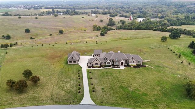 18111 Melrose Drive, Overland Park, KS 66013