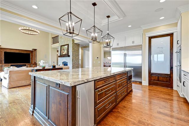 18111 Melrose Drive, Overland Park, KS 66013