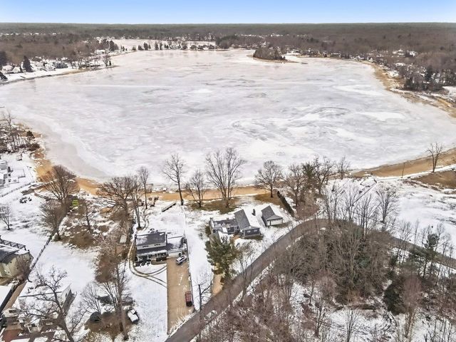 6075 West Street, Dalton Twp, MI 49457