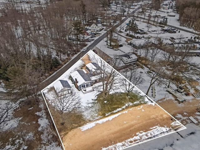 6075 West Street, Dalton Twp, MI 49457