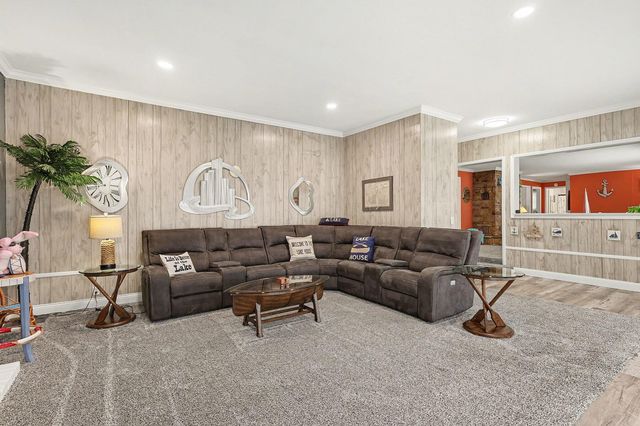 6075 West Street, Dalton Twp, MI 49457