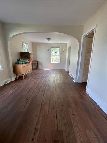 19 Lodi Street, Pawtucket, RI 02861