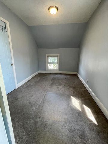 19 Lodi Street, Pawtucket, RI 02861