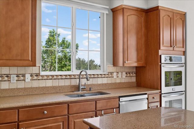 10543 Laurelglen Circle, Littleton, CO 80130