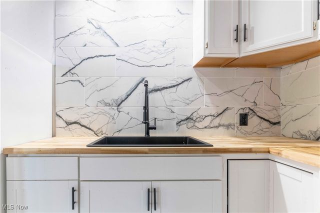 3849 E Lakeside Avenue 203, Cleveland, OH 44114