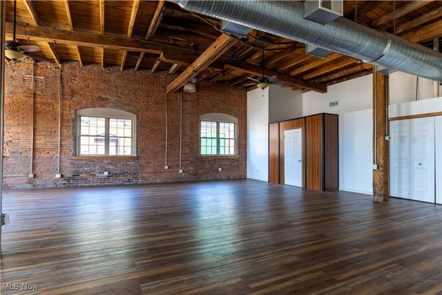 3849 E Lakeside Avenue 203, Cleveland, OH 44114