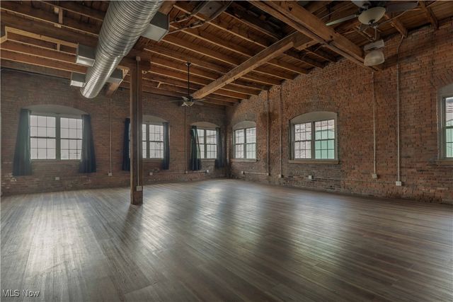 3849 E Lakeside Avenue 203, Cleveland, OH 44114