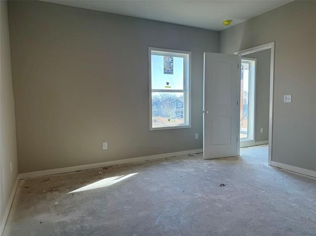 1313 N Holland Drive, Independence, MO 64056