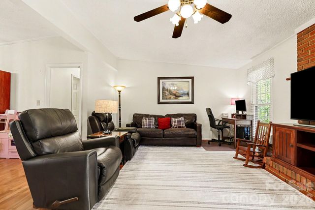 109 Old Bridge Court, Gastonia, NC 28056