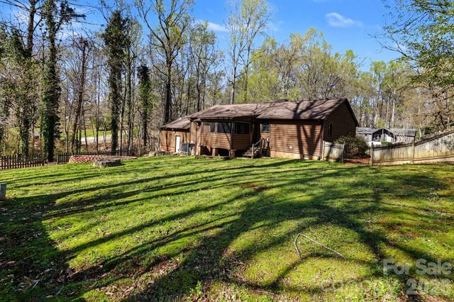 109 Old Bridge Court, Gastonia, NC 28056