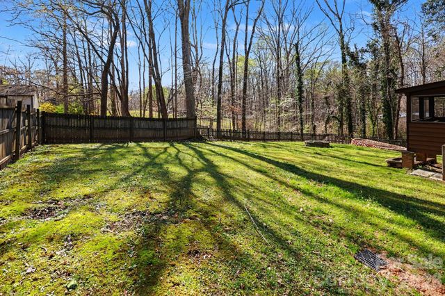 109 Old Bridge Court, Gastonia, NC 28056