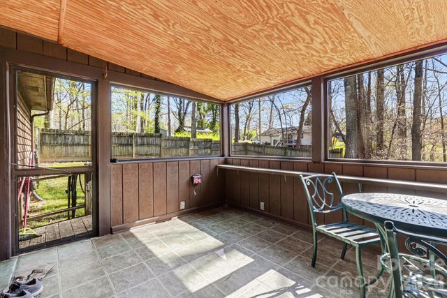 109 Old Bridge Court, Gastonia, NC 28056