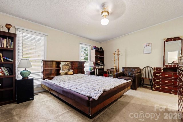 109 Old Bridge Court, Gastonia, NC 28056