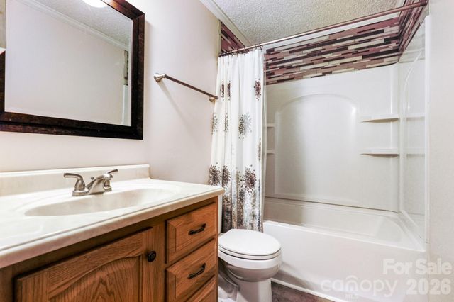 109 Old Bridge Court, Gastonia, NC 28056