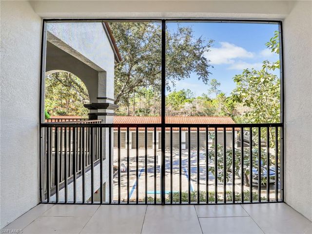 7935 Preserve CIR # 423, Naples, FL 34119