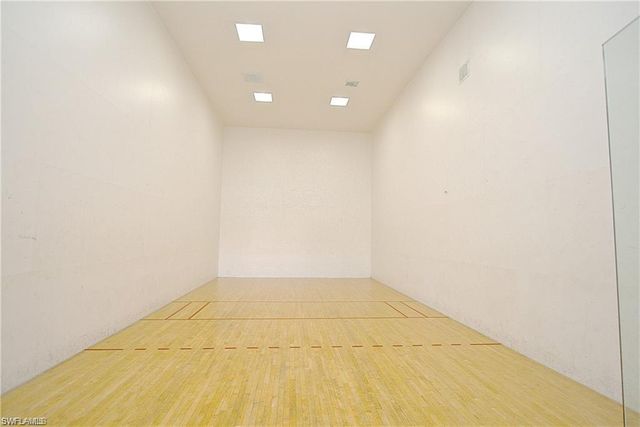 7935 Preserve CIR # 423, Naples, FL 34119