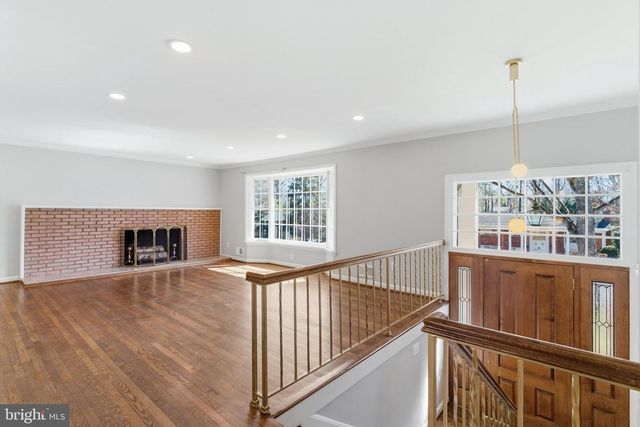 9116 HAMILTON DR, Fairfax, VA 22031