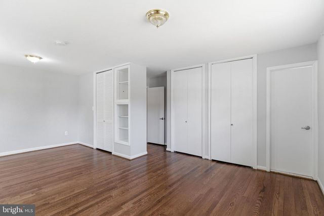 9116 HAMILTON DR, Fairfax, VA 22031