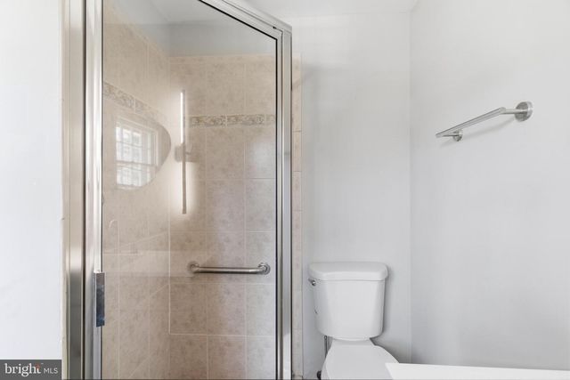 9116 HAMILTON DR, Fairfax, VA 22031