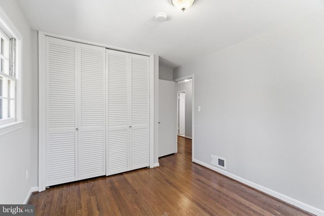 9116 HAMILTON DR, Fairfax, VA 22031