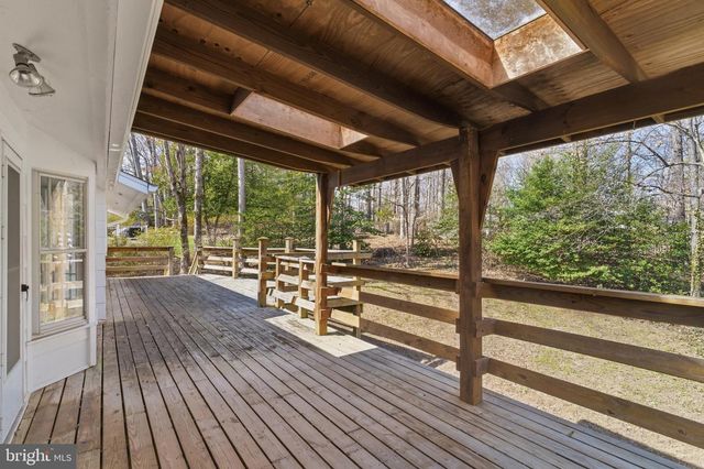 9116 HAMILTON DR, Fairfax, VA 22031