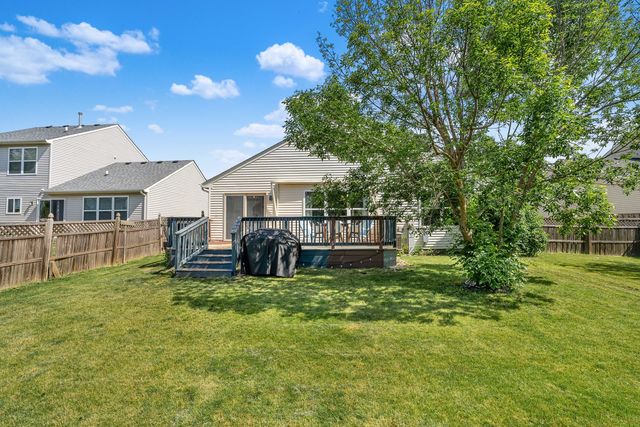 10499 Fleetwood Street, Huntley, IL 60142